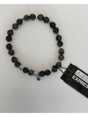 Express Mens Green Natural Stone Stretch Bracelet Silver Tone Accents NEW